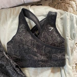 Gymshark Adapt Animal Seamless Sports Bra and matching Leggings - Grey/Black